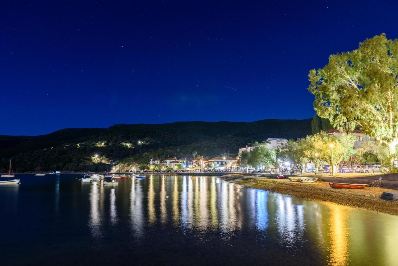 Des Roses Hotel Platanias  Exterior photo