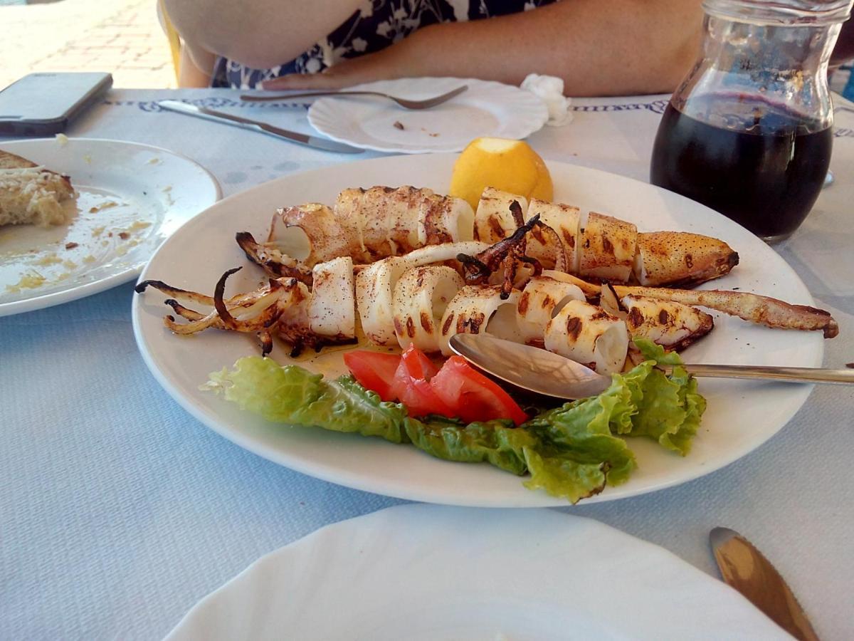 Des Roses Hotel Platanias  Exterior photo